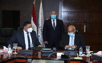 وزير النقل يشهد توقيع بروتوكول لإنشاء كوبري للسيارات على النيل بالمنصورة