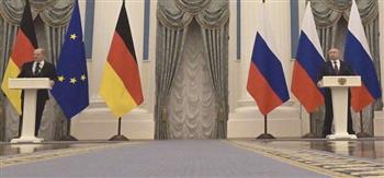 الكرملين: بوتين والمستشار الألماني يبحثان الجوانب الإنسانية للوضع في أوكرانيا