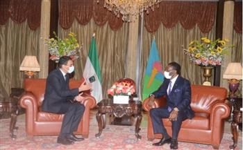 سفير مصر في مالابو يقدم أوراق اعتماده إلى رئيس غينيا الاستوائية