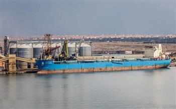 ميناء دمياط يستقبل السفينة (ADELINA) لتحميل شحنة من البولي إيثيلين