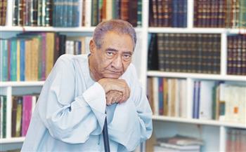 في ذكرى ميلاده الـ 84.. عبد الرحمن الأبنودي من الصعيد إلى العالمية 