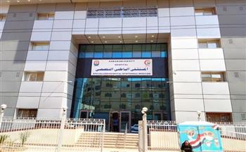 رئيس جامعة أسوان: مصابو حادث طريق أبوسمبل يتلقون العلاج بالمستشفي الجامعي وحالتهم مستقرة 