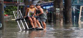 مصر تعزي الفلبين في ضحايا الفيضانات والانهيارات الأرضية