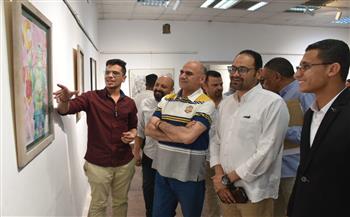 رئيس جامعة الأقصر يفتتح معرض "رمضان كريم" بكلية الفنون الجميلة