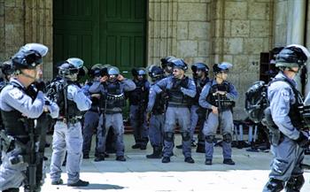الاحتلال الإسرائيلى يعتقل 400 مصل من داخل المصلى القبلي بالقدس