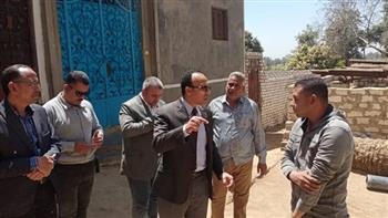 نائب محافظ المنيا يتفقد أعمال "حياة كريمة" قي قرى ملوي