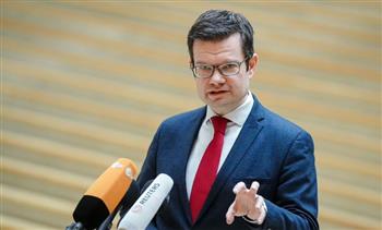 وزير العدل الألماني: إمدادات الأسلحة إلى أوكرانيا مشروعة من منظور القانون الدولي