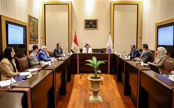 «عبد الغفار» يتابع الموقف التنفيذي للمشروع القومي لتنمية الأسرة المصرية
