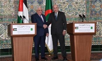 رئيسا الجزائر وفلسطين يبحثان هاتفيا التطورات الخطيرة للأوضاع في الأراضي المحتلة