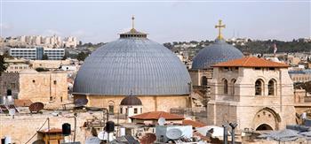 مُستشار للرئيس الفلسطيني يطالب بتمكين الزوار المسيحيين من الوصول بحرية لكنيسة القيامة