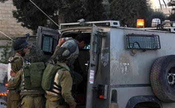 الاحتلال الإسرائيلي يعتقل شاباً في جنين