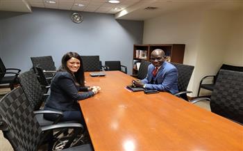 «المشاط» تلتقي وزير الاقتصاد الكاميروني على هامش اجتماعات الربيع بواشنطن