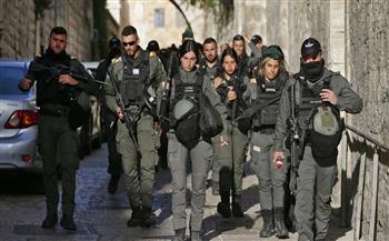 إسرائيل تعتقل 12 فلسطينياً في أنحاء الضفة