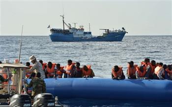 إنتشال جثة وإنقاذ 165 مهاجرًا غير شرعي في ليبيا