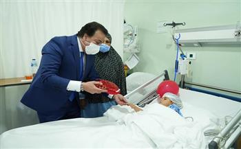 وزير الصحة يزور مستشفى «الناس» ويؤكد أهمية التكامل بين مؤسسات الدولة لصالح المريض