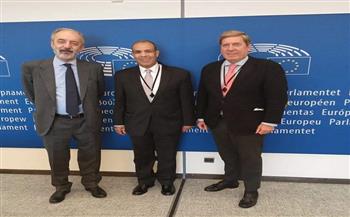لقاءات مكثفة لسفير مصر ببروكسل لبحث ملفات الطاقة والتنمية الريفية والأمن الغذائي
