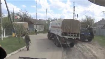 الجيش الروسي يسلم 60 طنا من المساعدات الإنسانية إلى بلدة إيزيوم