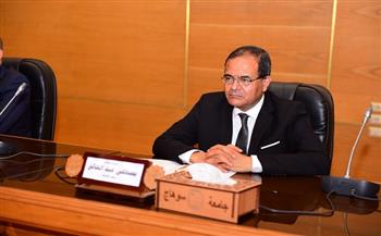 رئيس جامعة سوهاج يهنئ الرئيس السيسي وعمال مصر بعيدهم السنوي