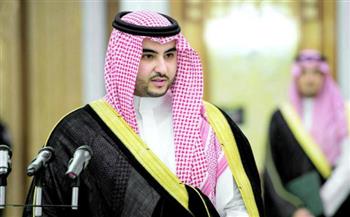 نائب وزير الدفاع السعودي يؤكد حرص التحالف على إحلال الأمن والسلام في اليمن