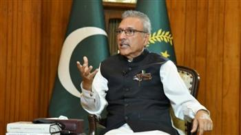 الرئيس الباكستاني يبدأ إجراءات تشكيل الحكومة الانتقالية