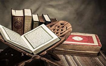 ما حكم قراءة القرآن للمستلقي على السرير؟.. الشيخ مكرم عبد اللطيف يجيب