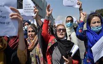 عشرات النساء يتظاهرن في كابول ضد فرض البرقع 