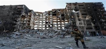 مسؤول أوكراني: العثور على 44 جثة تحت أنقاض مبنى دمرته روسيا في مارس الماضي