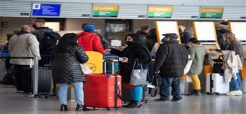 سلطات الاتحاد الأوروبي تخفف من قيود كورونا في الطائرات والمطارات