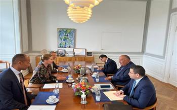 سامح شكري يبحث مع رئيسة وزراء الدنمارك الفرص الاستثمارية لشركات بلادها