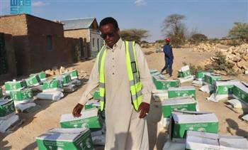 مركز الملك سلمان للإغاثة يوزع مساعدات غذائية وأدوية في اليمن وأفغانستان وتشاد