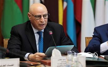 رئيس بعثة الجامعة العربية يبحث مع وزير الداخلية اللبناني استعدادات الانتخابات النيابية