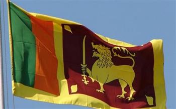 سريلانكا تخفف حظر التجول مع سعي رئيس الوزراء الجديد لتشكيل الحكومة