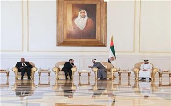 الرئيس السيسي يقدم العزاء في الشيخ خليفة بن زايد آل نهيان (صور)