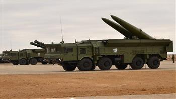 أوكرانيا تستخدم قاذفات الصواريخ "جراد BM-21" السوفيتية الصنع بالقرب دونيتسك