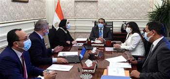 «مدبولي» يبحث فرص تعزيز التعاون المشترك بين مصر والإمارات والأردن بقطاع الصناعة