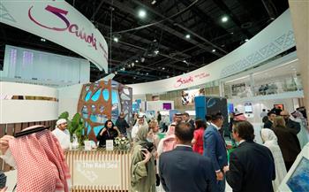 «الهيئة السعودية للسياحة» توقع 90 اتفاقية بمعرض سوق السفر العربي