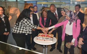 مطار القاهرة يحتفل بمرور عام على افتتاح متحفي الركاب بصالات السفر