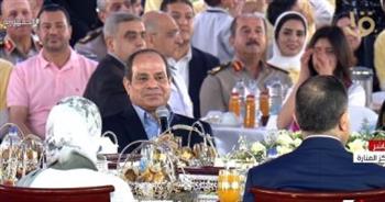 الرئيس السيسي للمصريين: "ربنا يكفينا أهل الشر.. وكل سنة وأنتم طيبيين"