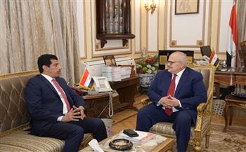 رئيس جامعة القاهرة يستقبل سفير قطر لبحث تعزيز سبل التعاون الأكاديمي والبحثي