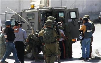 قوات الاحتلال الاسرائيلى تعتقل ثلاثة فلسطينيين من رام الله