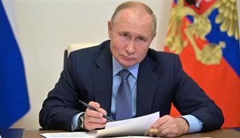 بوتين: من الضروري تقليل مخاطر استخدام التكنولوجيا الرقمية الأجنبية في روسيا بشكل جذري
