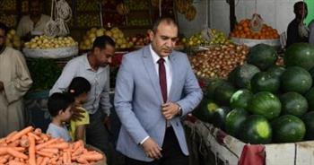 سكرتير محافظة قنا يتفقد أعمال التطوير والرصف الجارية وشادر الخضروات والفاكهة