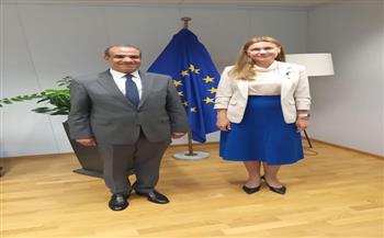 السفير المصري لدى الاتحاد الأوروبي يبحث مع المفوضة الأوروبية آفاق التعاون في مجال الطاقة 