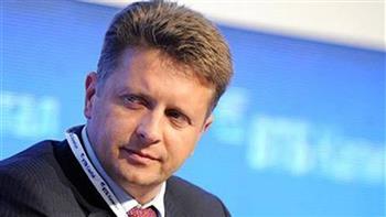 وزير النقل الروسي : العقوبات المفروضة على روسيا تجبرها على البحث عن ممرات لوجستية جديدة