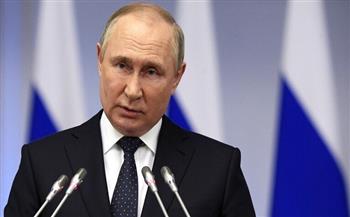 الرئيس الأمريكي يتهم بوتين بتعمد استهداف المدارس والمستشفيات في كييف