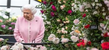 الملكة إليزابيث تحضر معرض الزهور في تشيلسي 