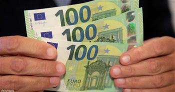3 أسباب تدفع اليورو للتعادل مع الدولار الأمريكي