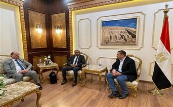 وزير الرياضة التونسي يصل القاهرة للمشاركة في اجتماعات الوزراء العرب
