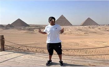 رونالدينيو يزور الأهرامات خلال جولته السياحية بمصر