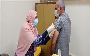 «الصحة» توجه نصائح مهمة لكبار السن عن لقاح كورونا